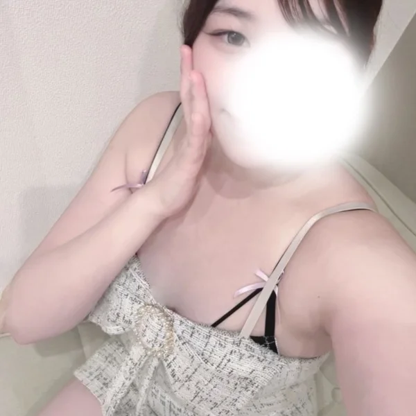 本日12時から出勤してます🎀⌒♡｡．