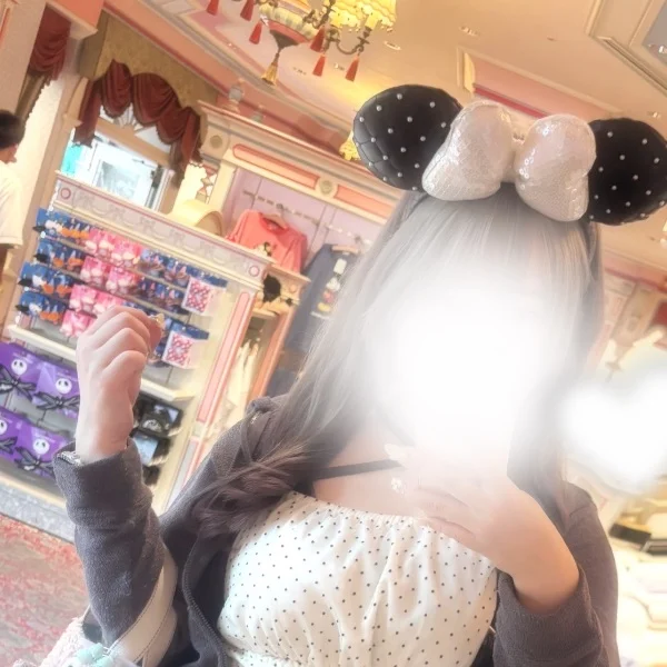 本日18:00〜烏丸ルームに出勤です♡