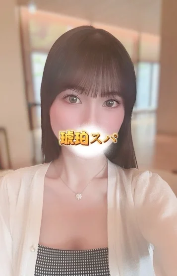 美波 もね