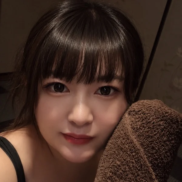 (｡･Д･｡)ﾉこにゃにゃちわ～！