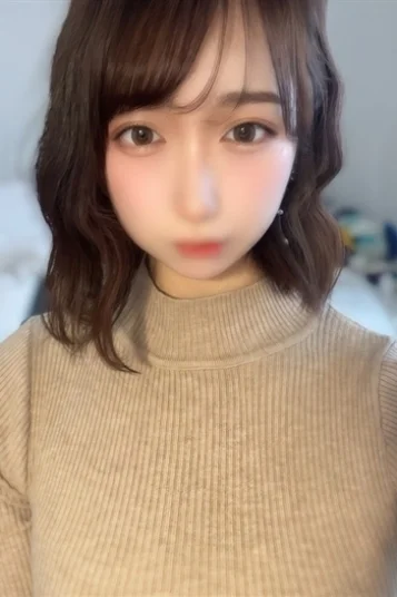 小湊はるひ