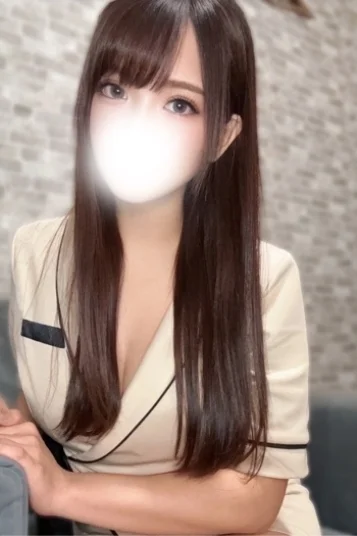 篠崎つむぎ