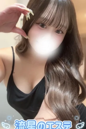 篠塚 ひかる