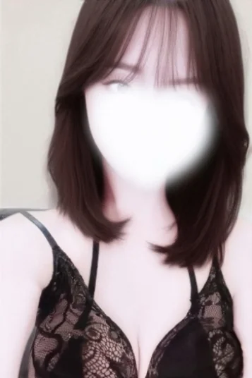 深田えみか