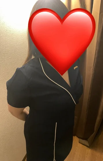 みな