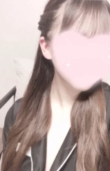 響　天音