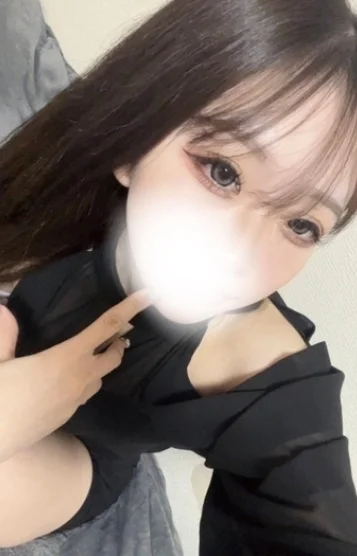 美月あかね