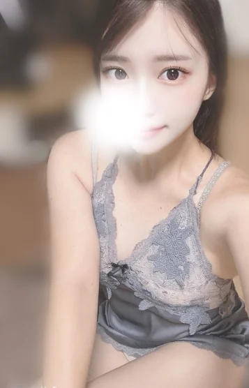 柊すずな