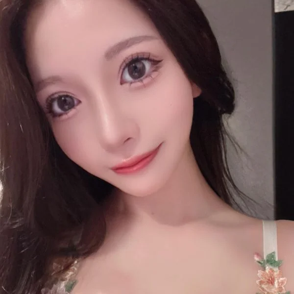 りりを1番の推しにして♡