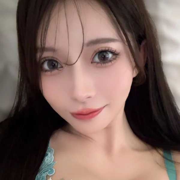 りりを1番の推しにして♡