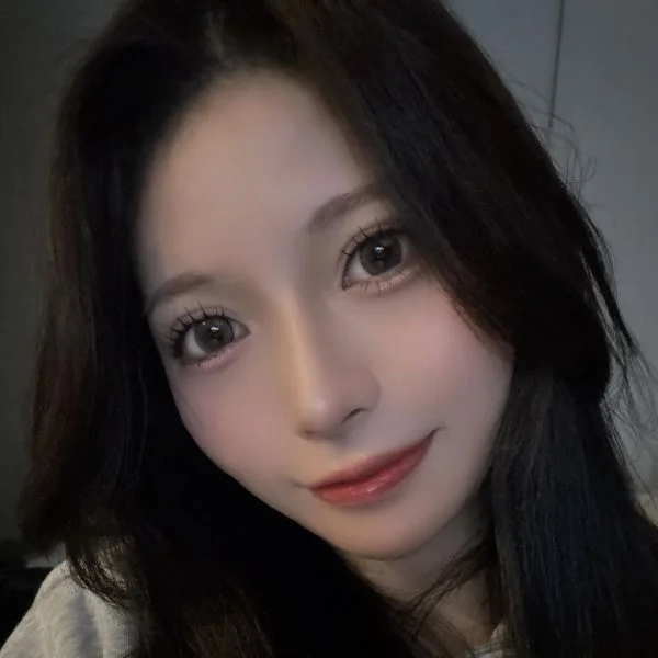 りりを1番の推しにして♡ 1