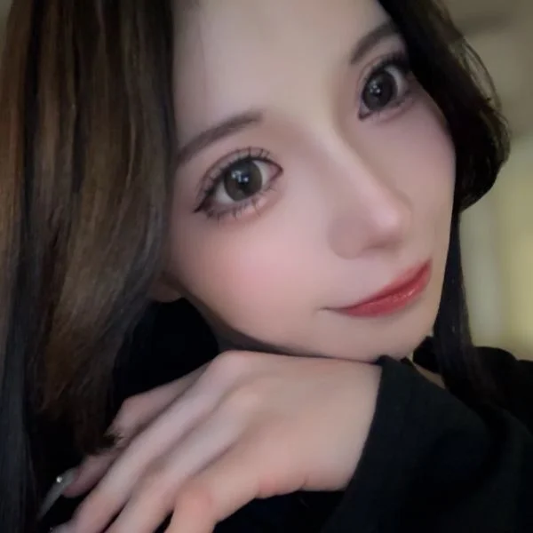 りりを1番の推しにして♡