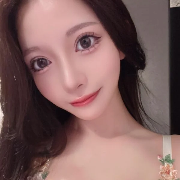 りりを1番の推しにして♡