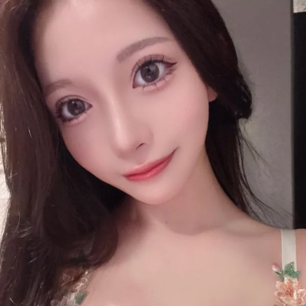 りりを1番の推しにして♡