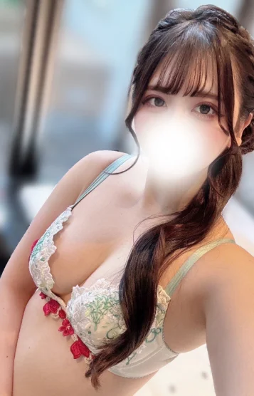 朝倉みなみ