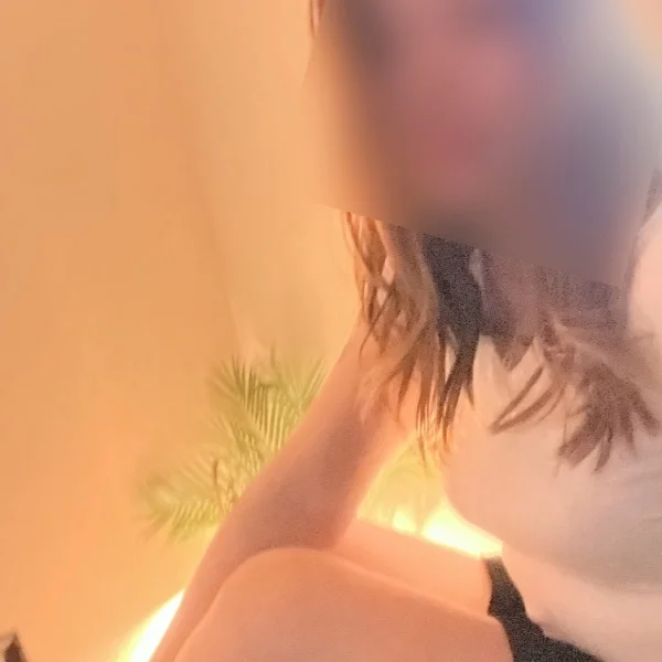 本日10:00〜16:00出勤です🌸