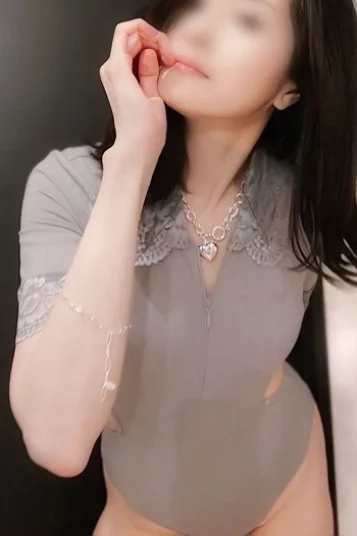 朝倉かれん