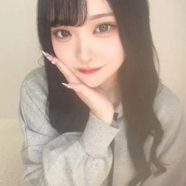 午前2時、めぐるは目線の逃げ道を残しません