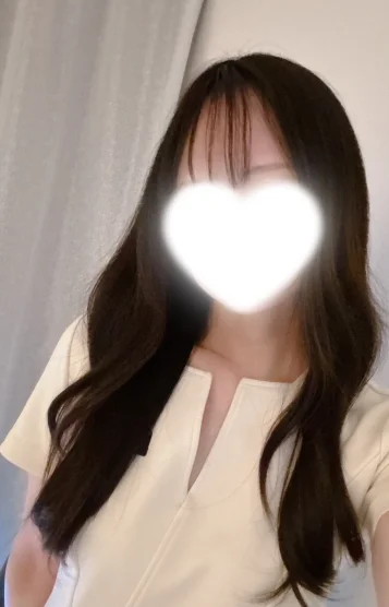 葉月かりな