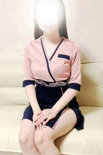 西村まりな