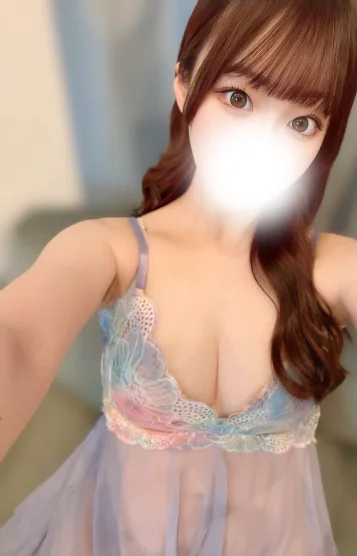 深田れな
