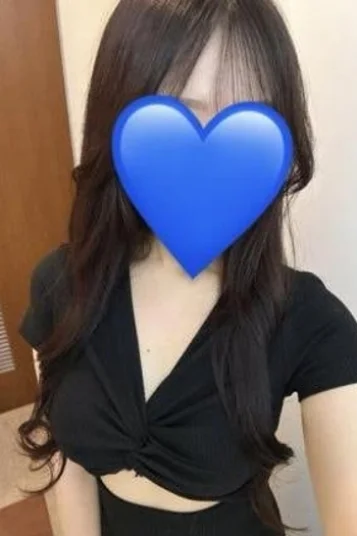 愛沢みれい