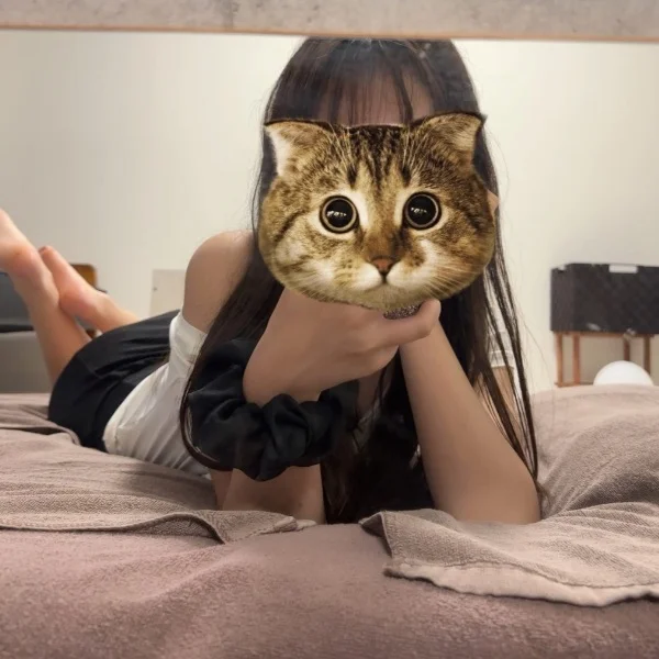 今日も出勤してます