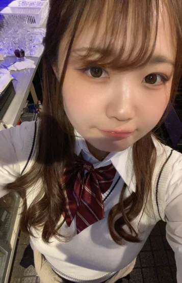 美月るな