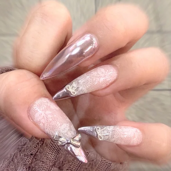 ネイル🎀💅🏻🪽🫧