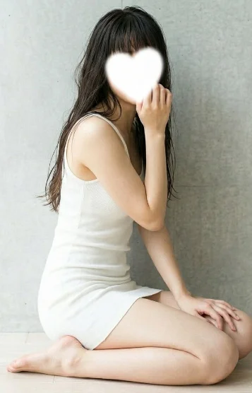 笑里 .Emiri