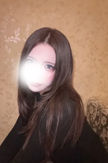 皐月 ひいろ