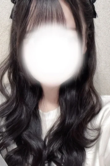 桃瀬にこる