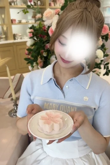 美月サナ