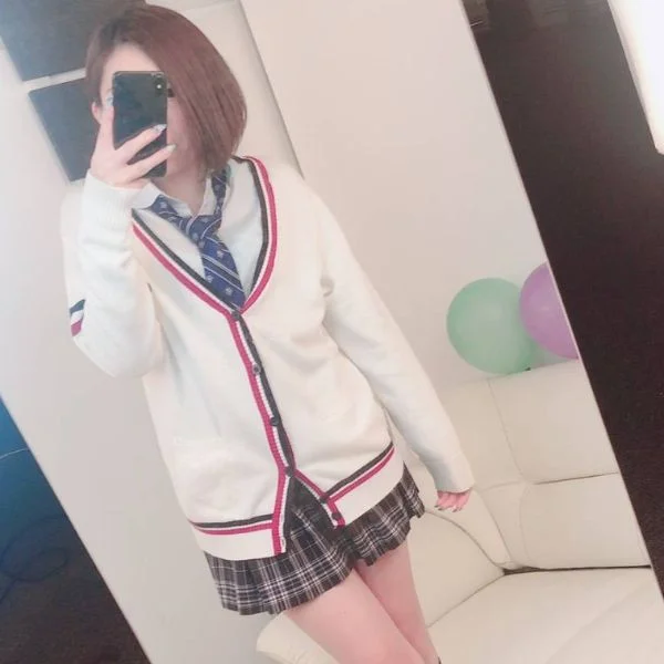 今日はJKコスプレしてみましたっ🍼💕