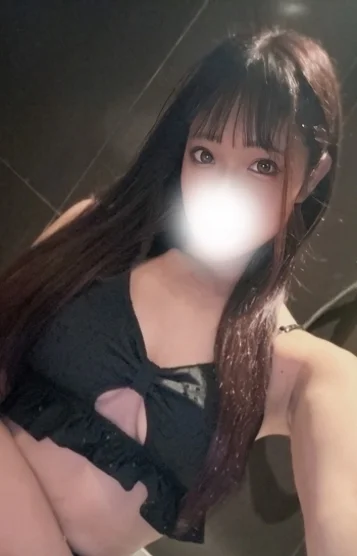 成海まな