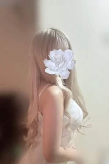 白咲りあ