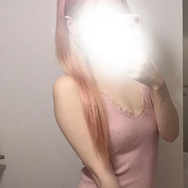 本日19時まで出勤してます🌼