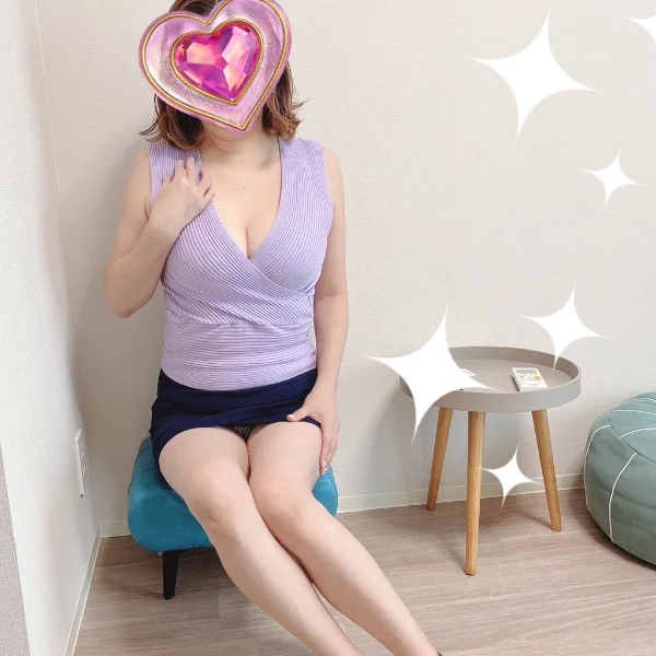 本日　出勤してます😊