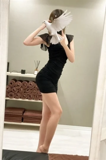 葉月 ゆりな
