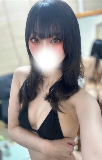 東條 りな