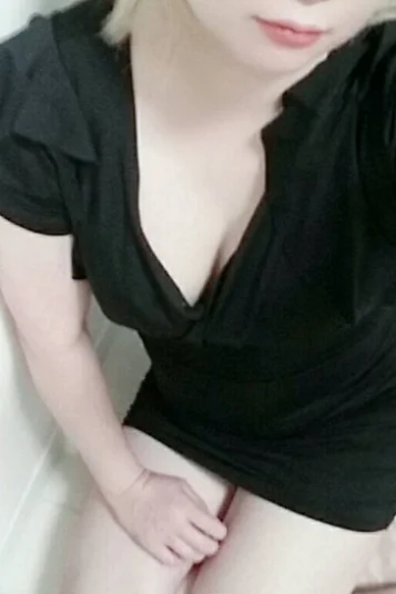瀬戸まりな