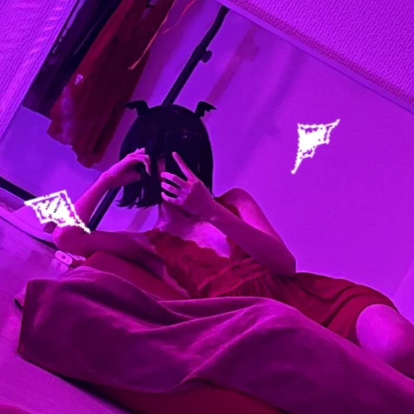 本日23時〜😈💗