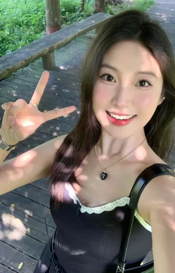 あや