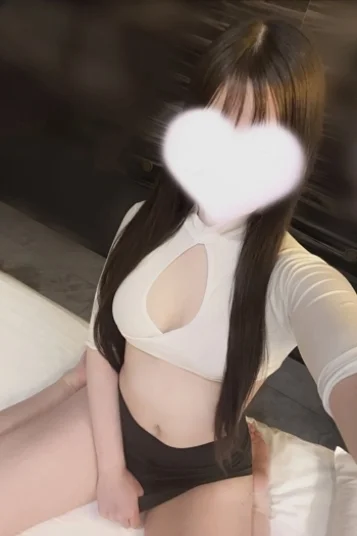成海せな