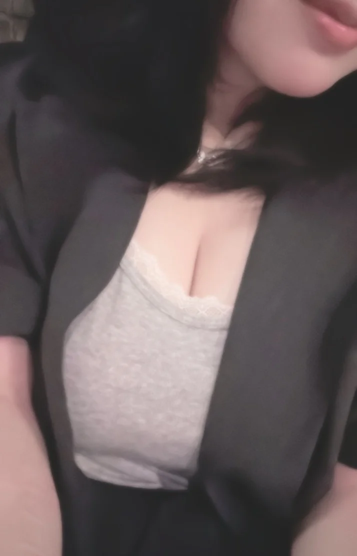 本日19:00迄出勤してます💕